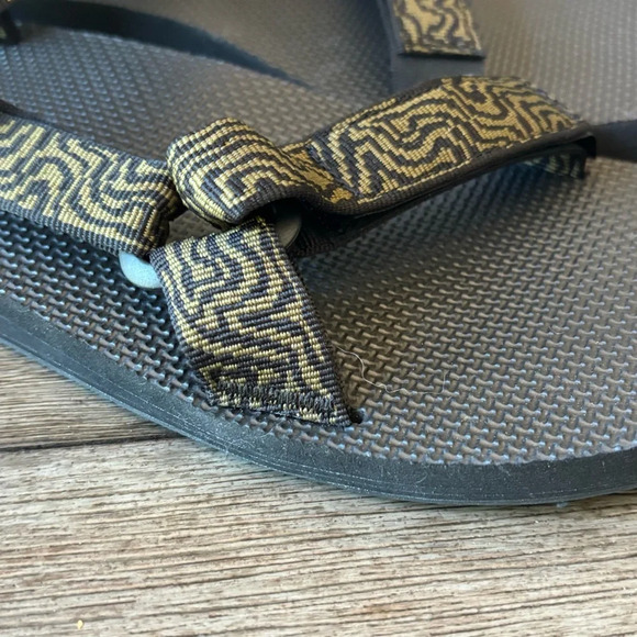 Teva Men’s Sandals NEW - Picture 3 of 8